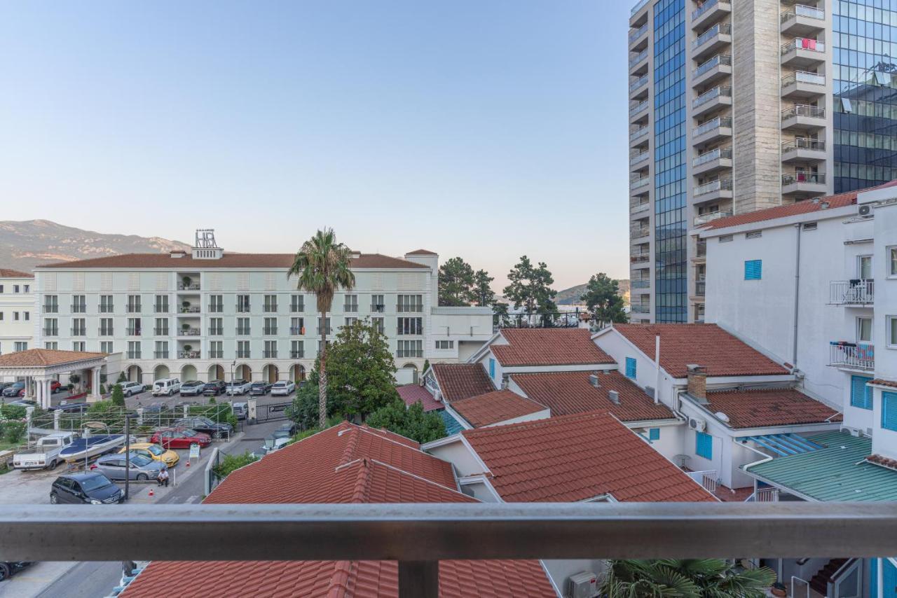 Fontana Mediteran Properties Budva Luaran gambar