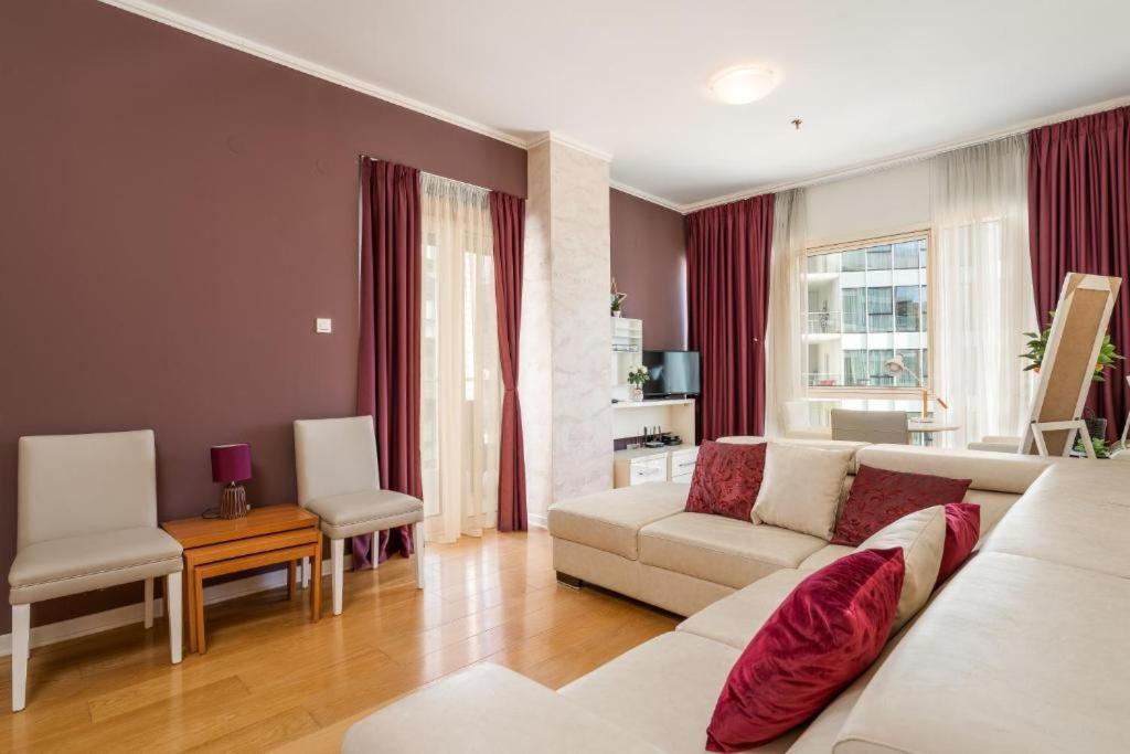 Fontana Mediteran Properties Budva Luaran gambar