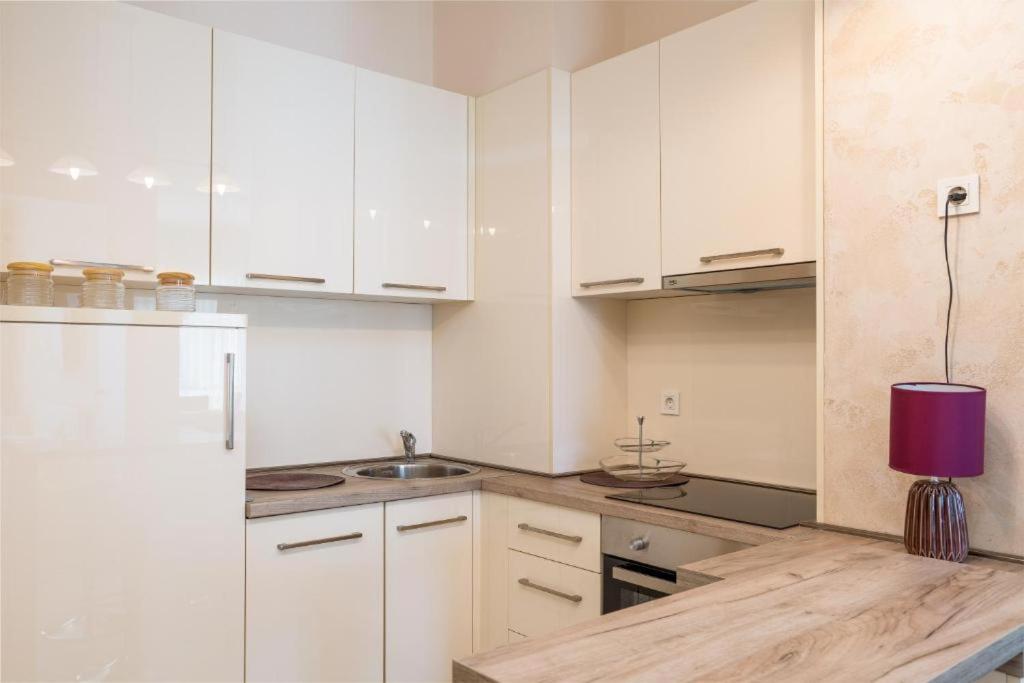 Fontana Mediteran Properties Budva Luaran gambar