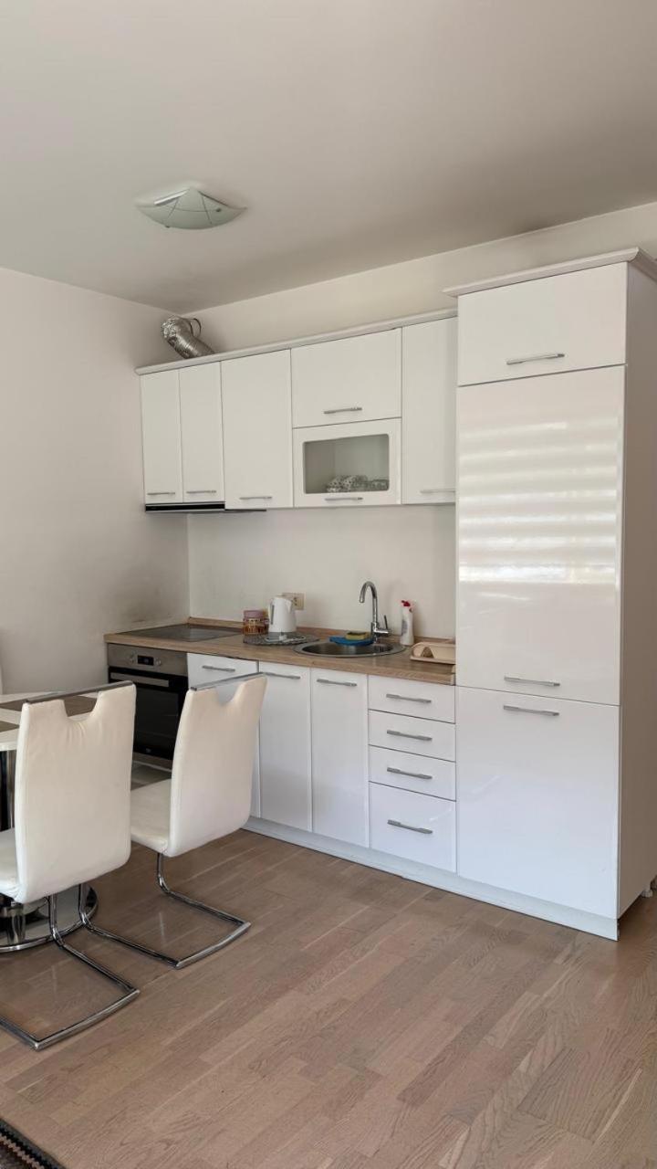 Fontana Mediteran Properties Budva Luaran gambar